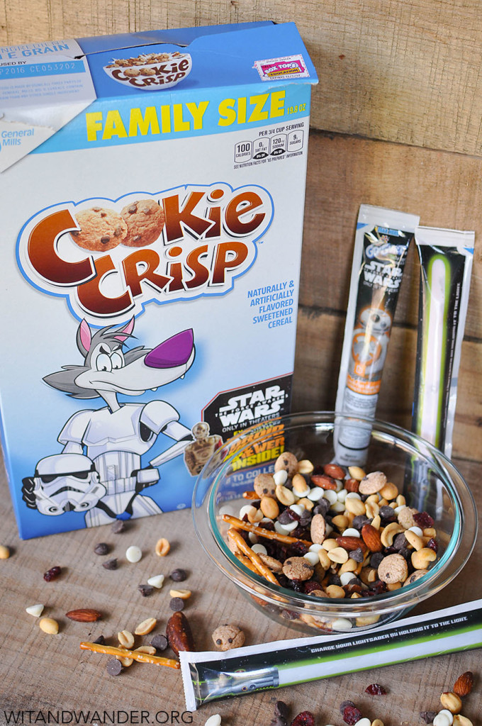 Star Wars™ Galactic Party Mix with Cookie Crisp, pretzels, dried cranberries, mixed nuts, and baking chips. #FoodAwakens