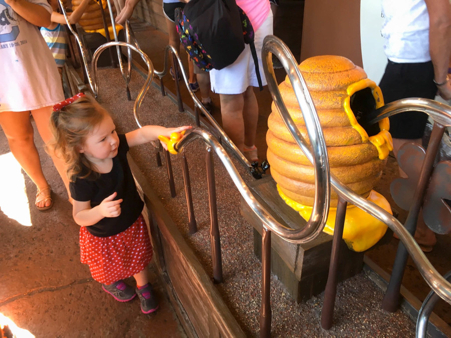 Winnie the Pooh Queue - Walt Disney World 2016 - Our Disney Trip Report | Wit & Wander