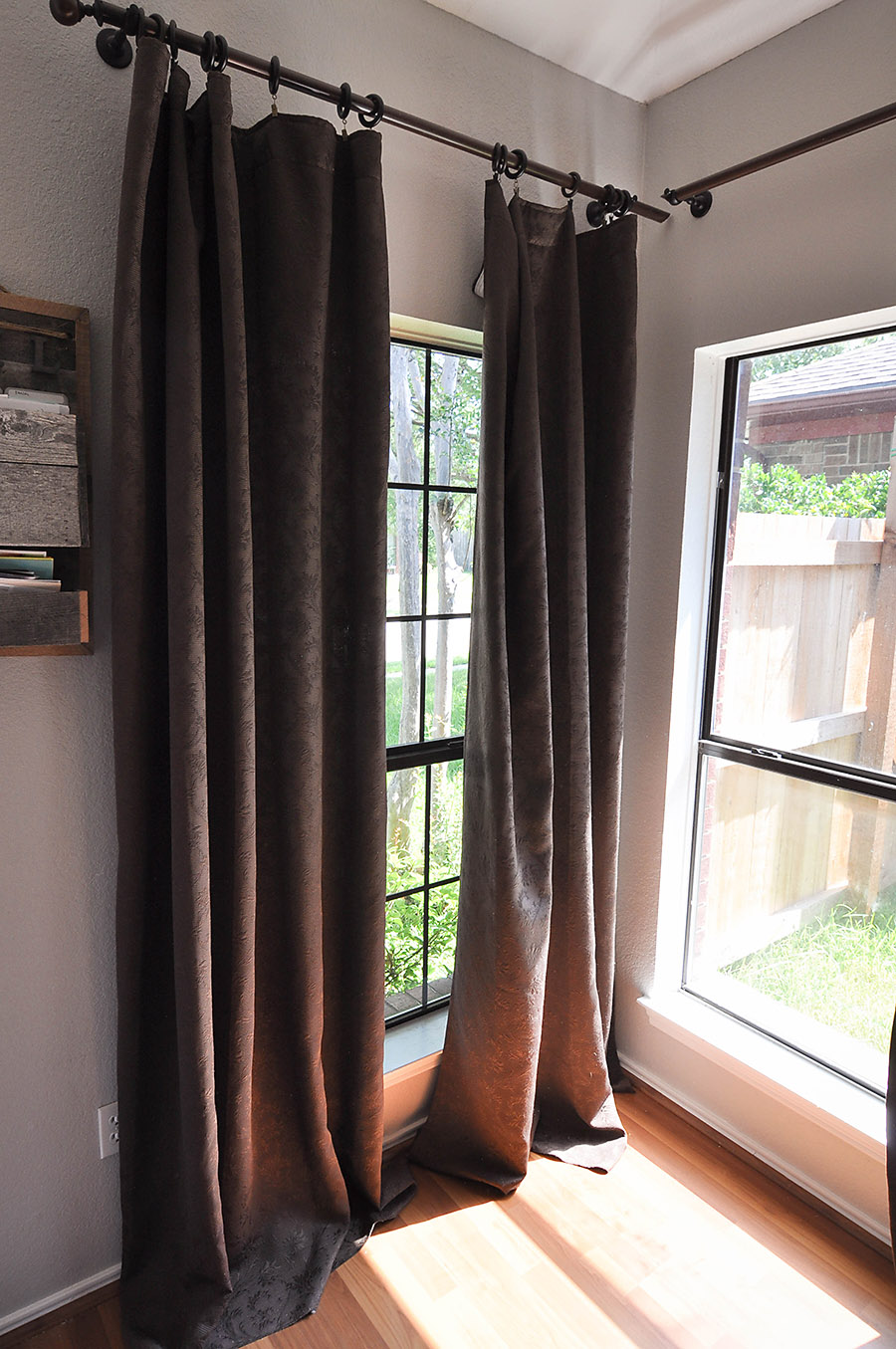 Make Your Own No-Sew Drop Cloth Curtains (Guest Room Makeover Wk 5