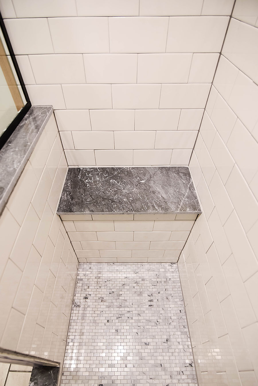 Walk-in Showers, Floor Level vs.Tiled Walk-In Showers